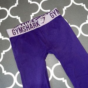 Purple gym shark leggings